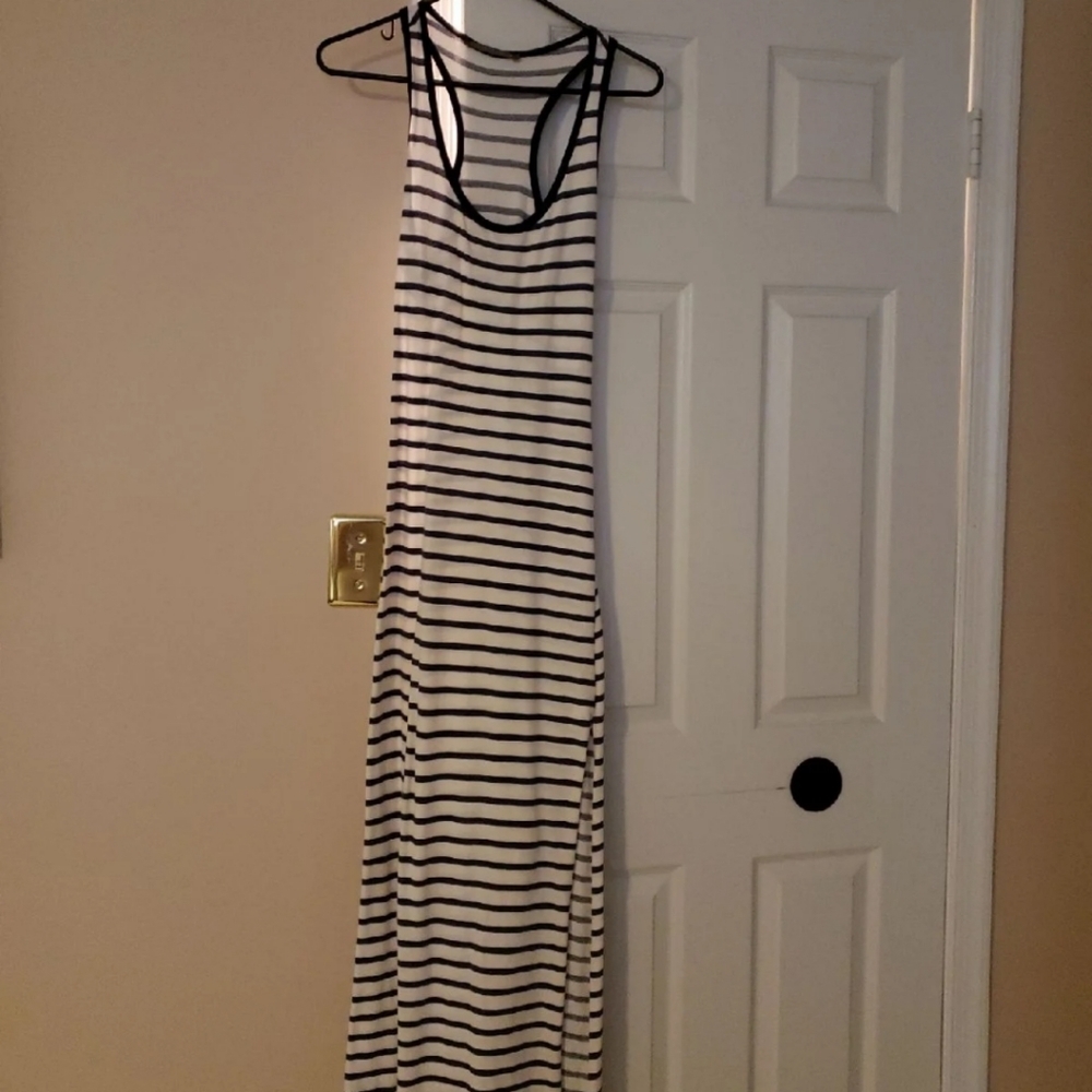 Finn & Clover Striped Maxi Dress with slit. NWOT